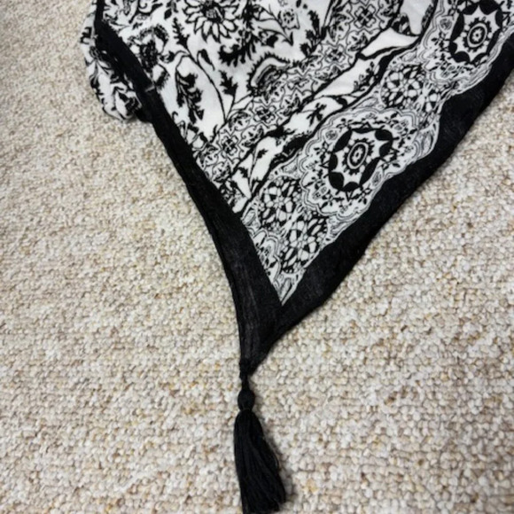 Shyanne Womens Kimono Black & White Western Wear It Mean It One Size Concert - Picture 6 of 6